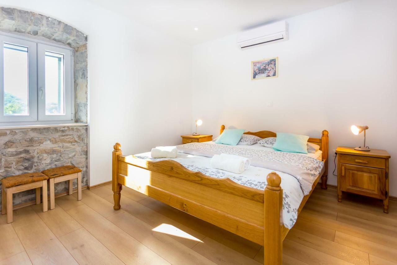 Apartmani Rebac Gata Buitenkant foto
